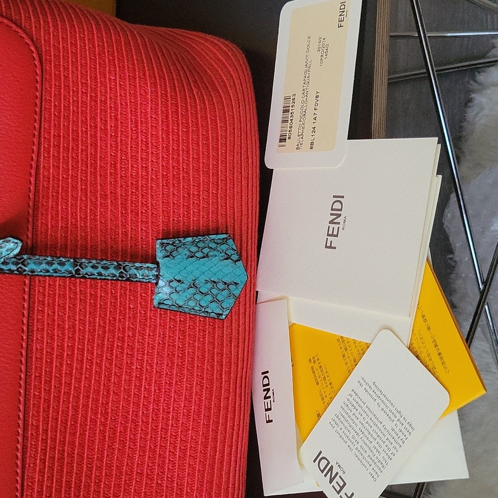 FENDI - Picture 13 of 16